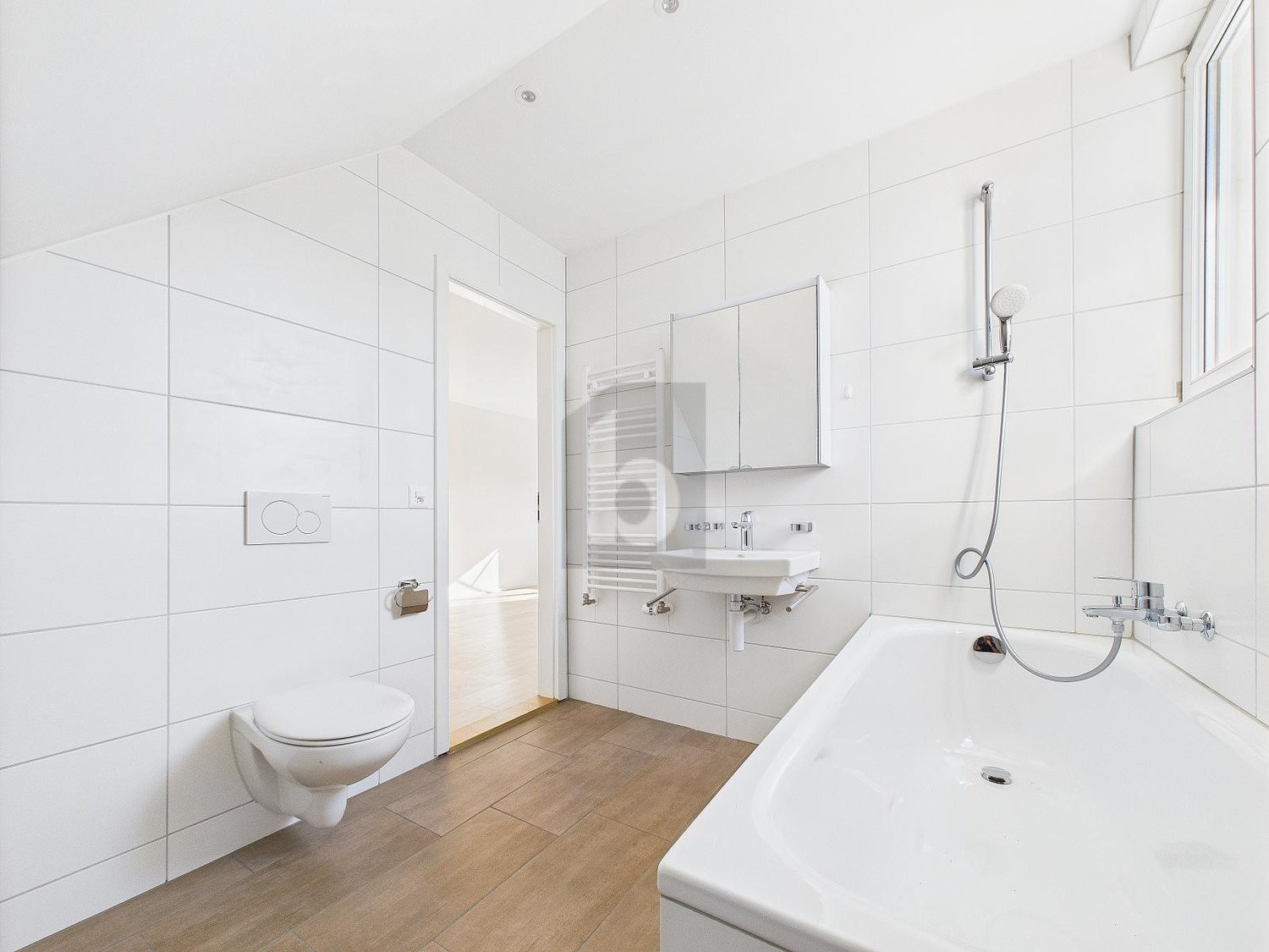 casa plurifamiliare con 17 locali
