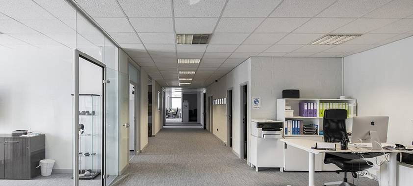 552m² commercial