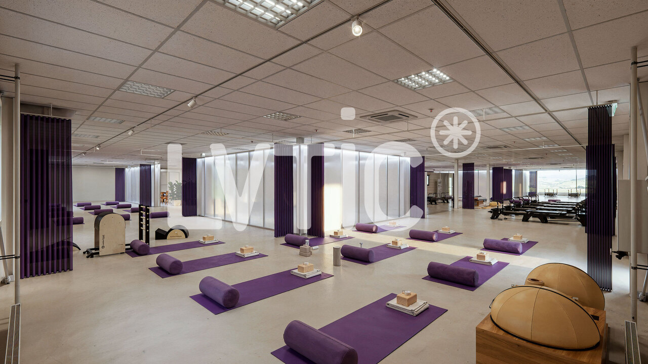 negozio di 1665m²