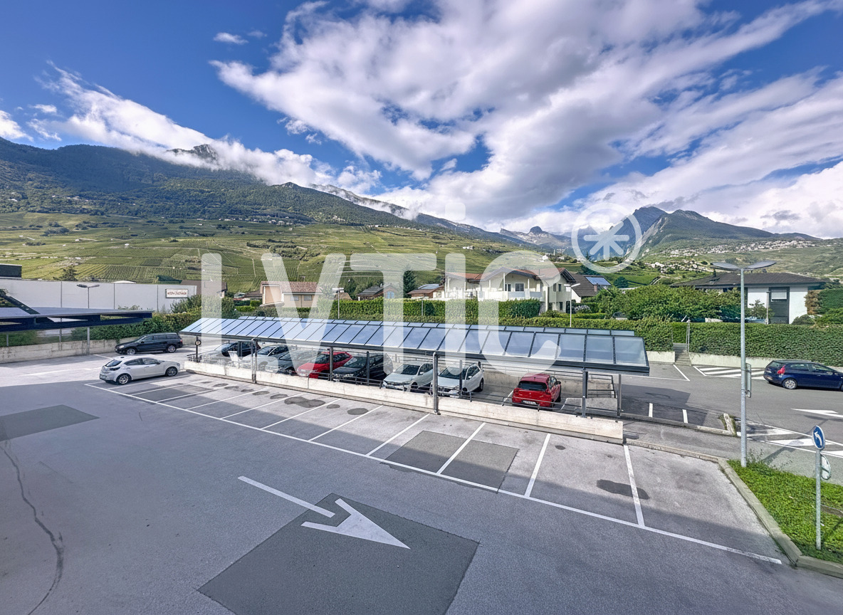 negozio di 1665m²
