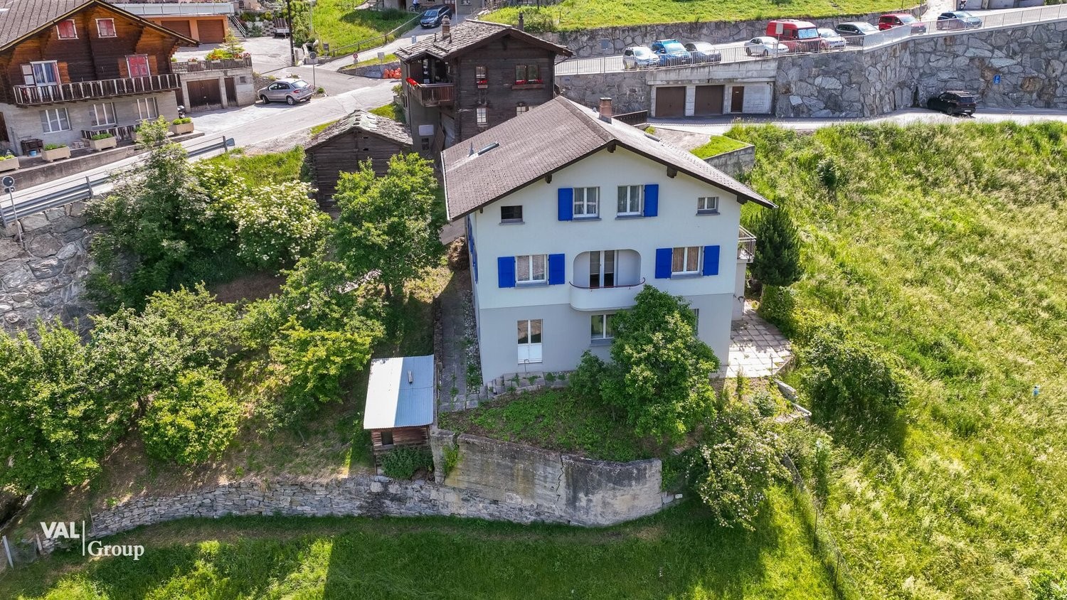 9 rooms single house