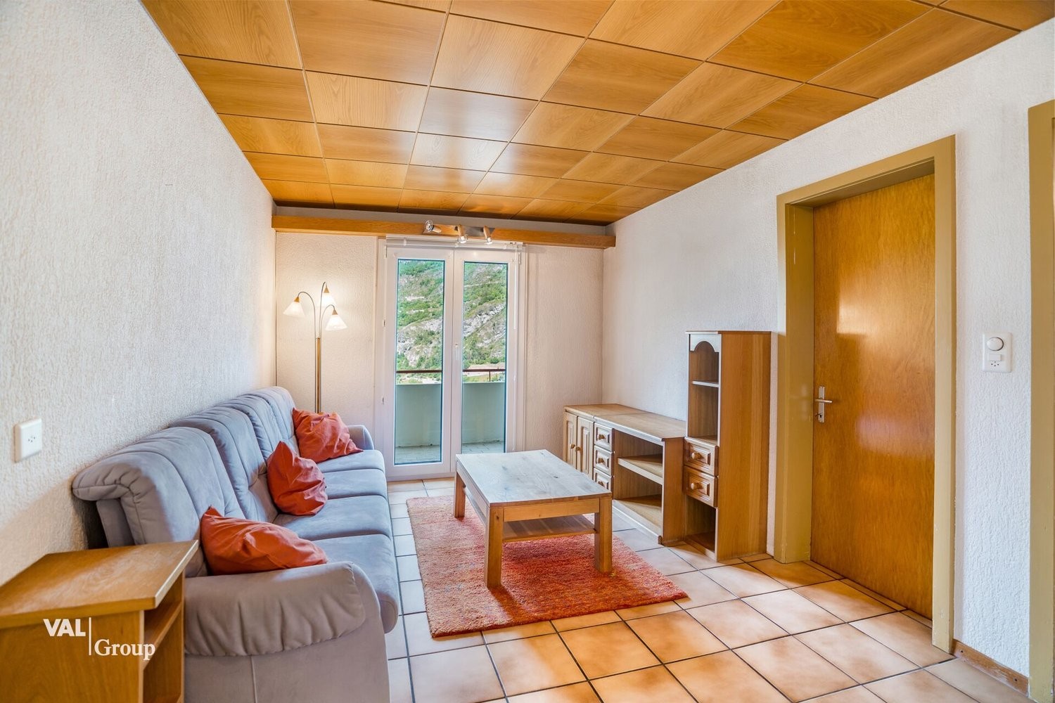 9 rooms single house