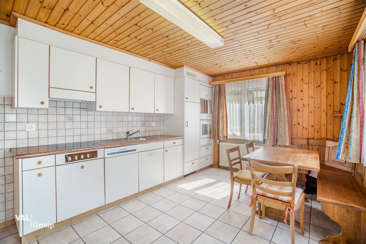 9 rooms single house