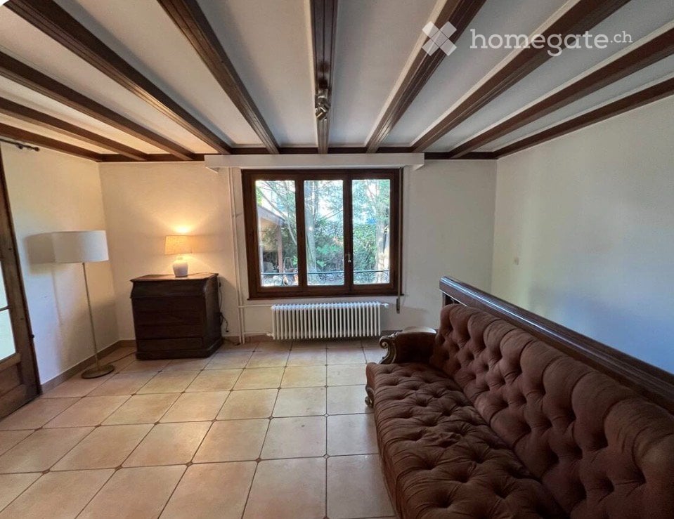6 rooms apartment