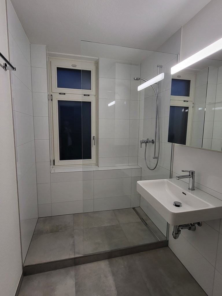 5 rooms apartment