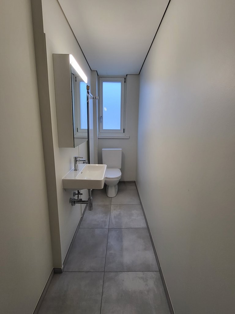 5 rooms apartment