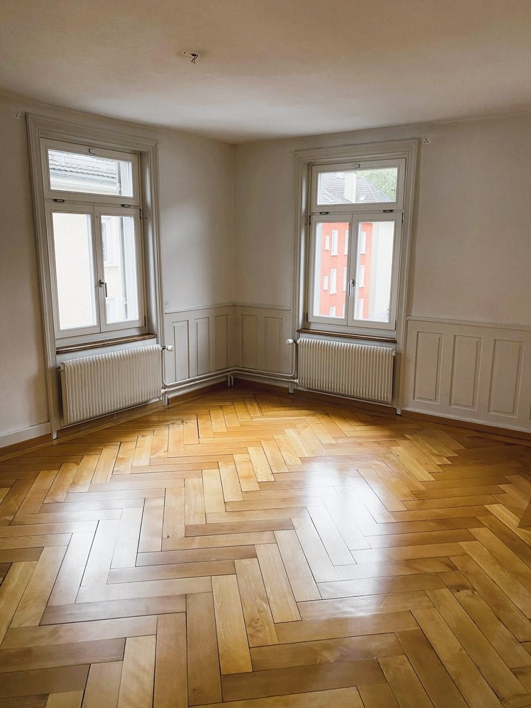 5 rooms apartment