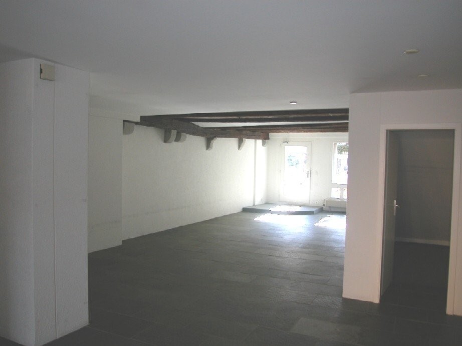 133m² negozio