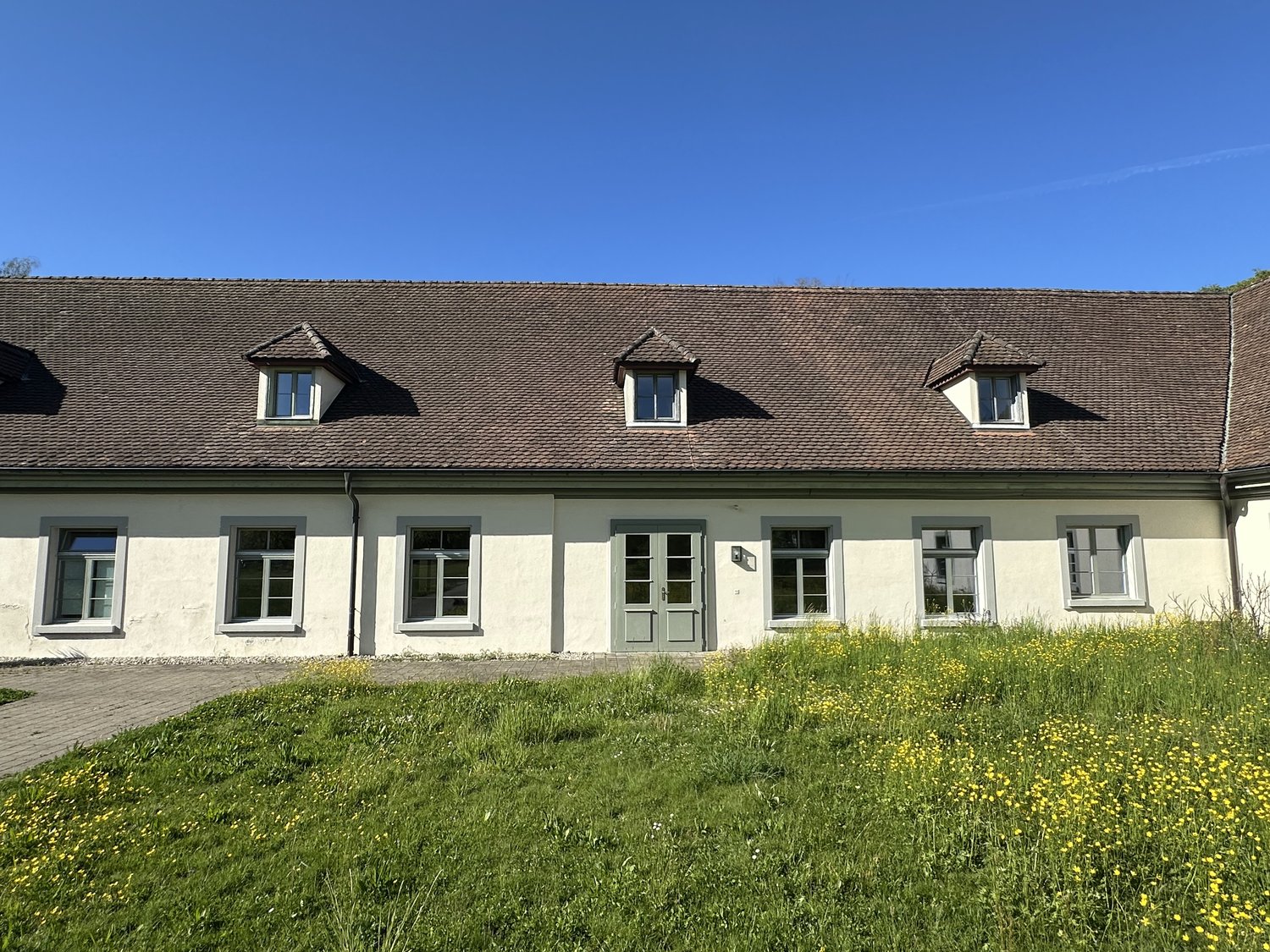 170m² studio