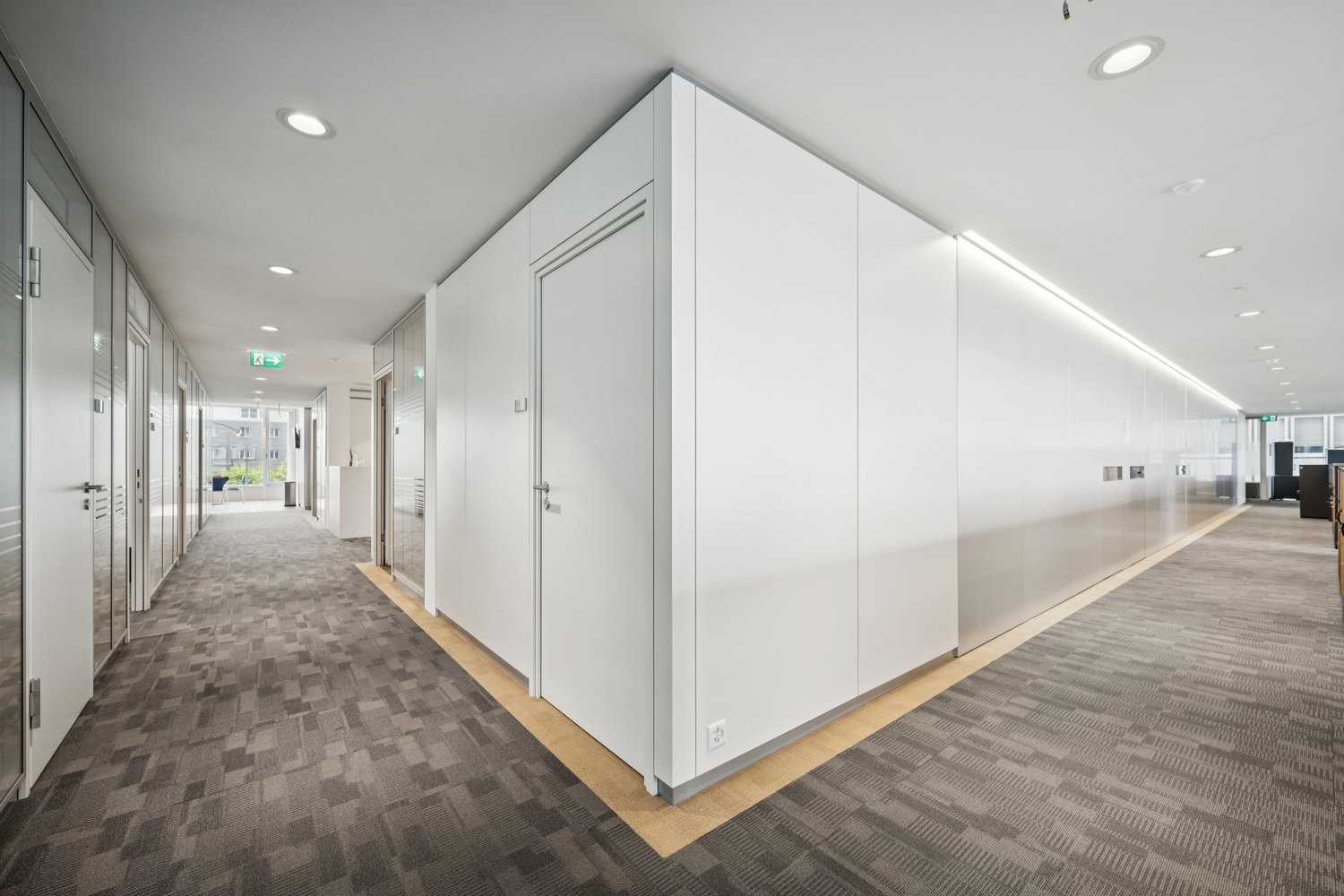802m² bureau