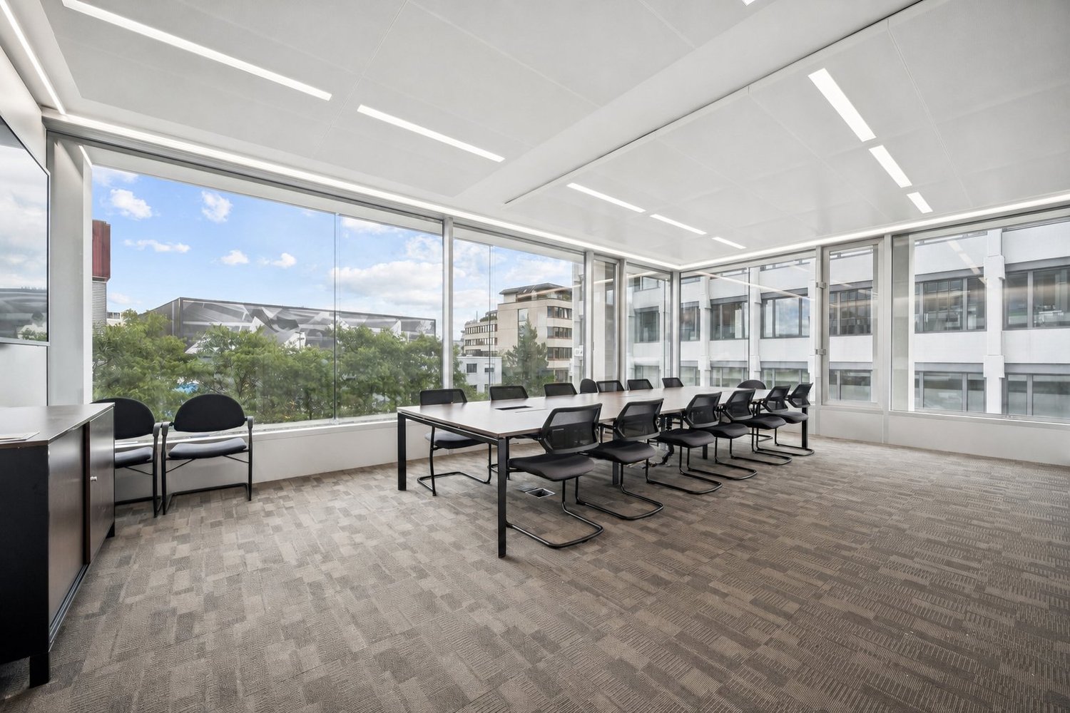 802m² bureau