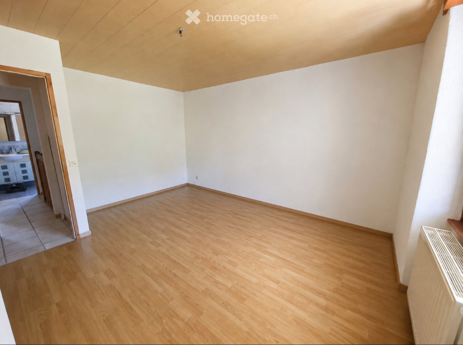 5 rooms apartment