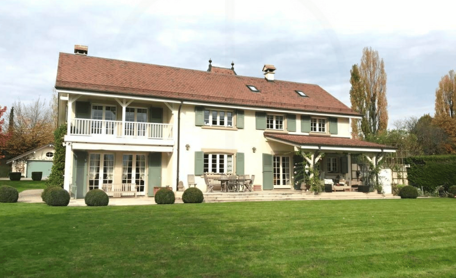 villa di 9 locali