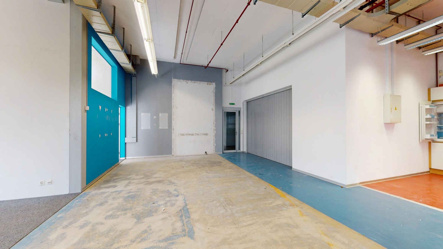 235m² commercial