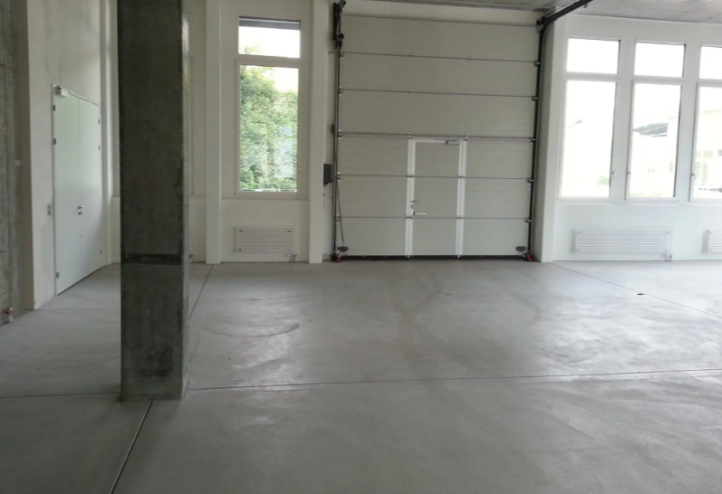 360m² commercial