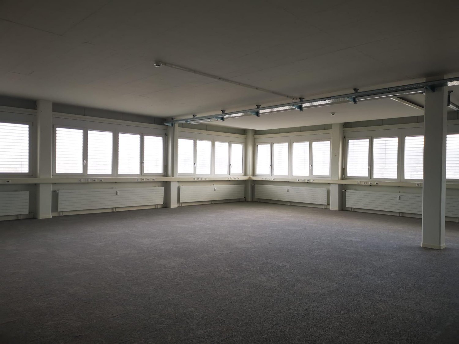 154m² commerciale