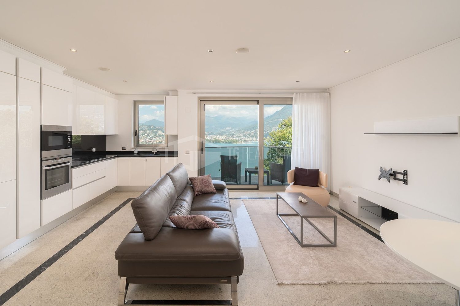 3 ½ rooms furnished flat