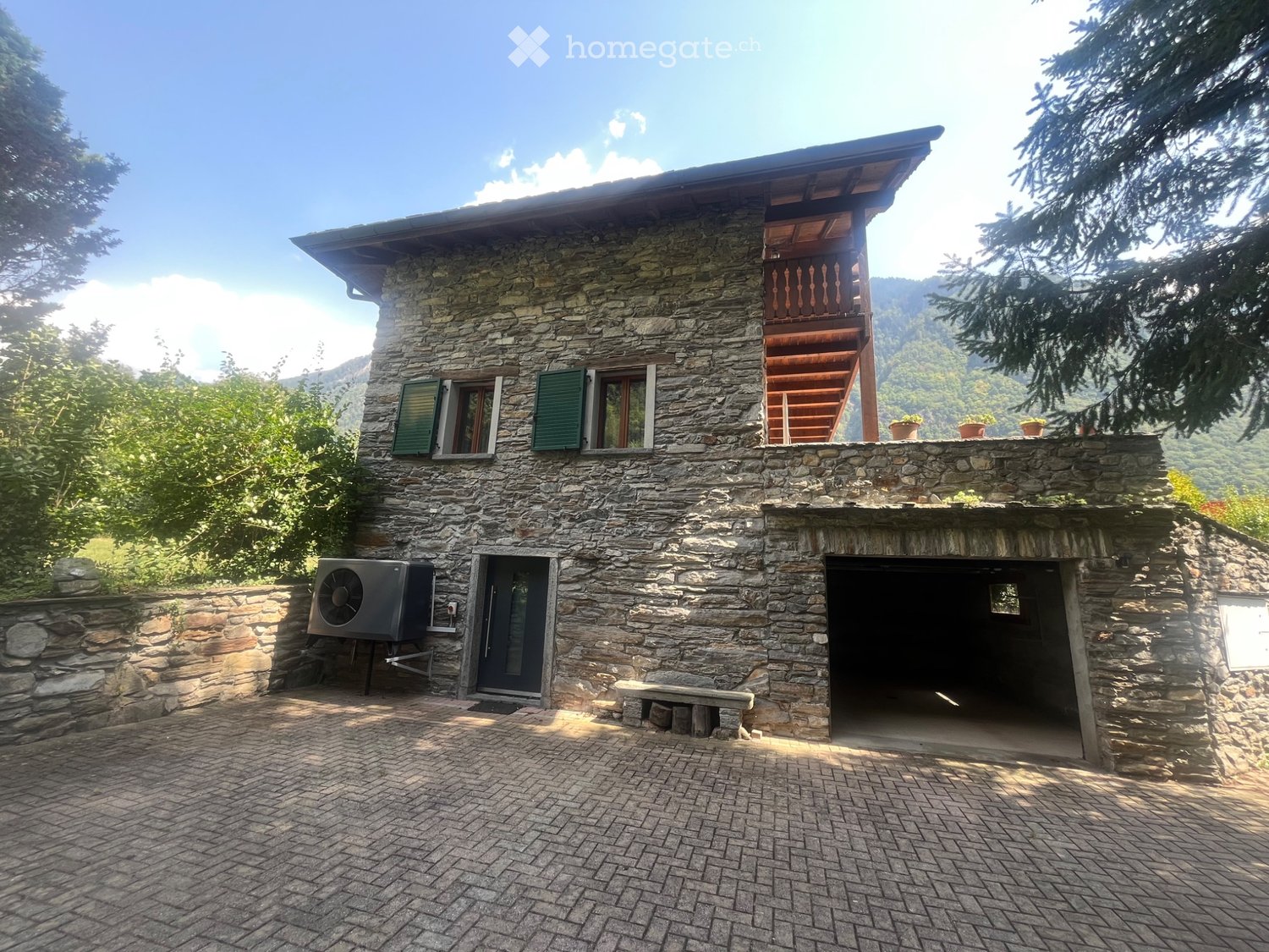 5 rooms single house