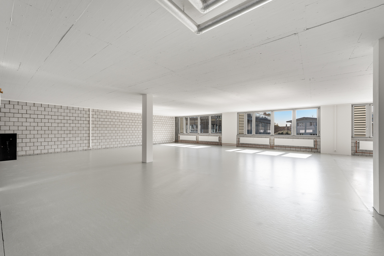 708m² commercial