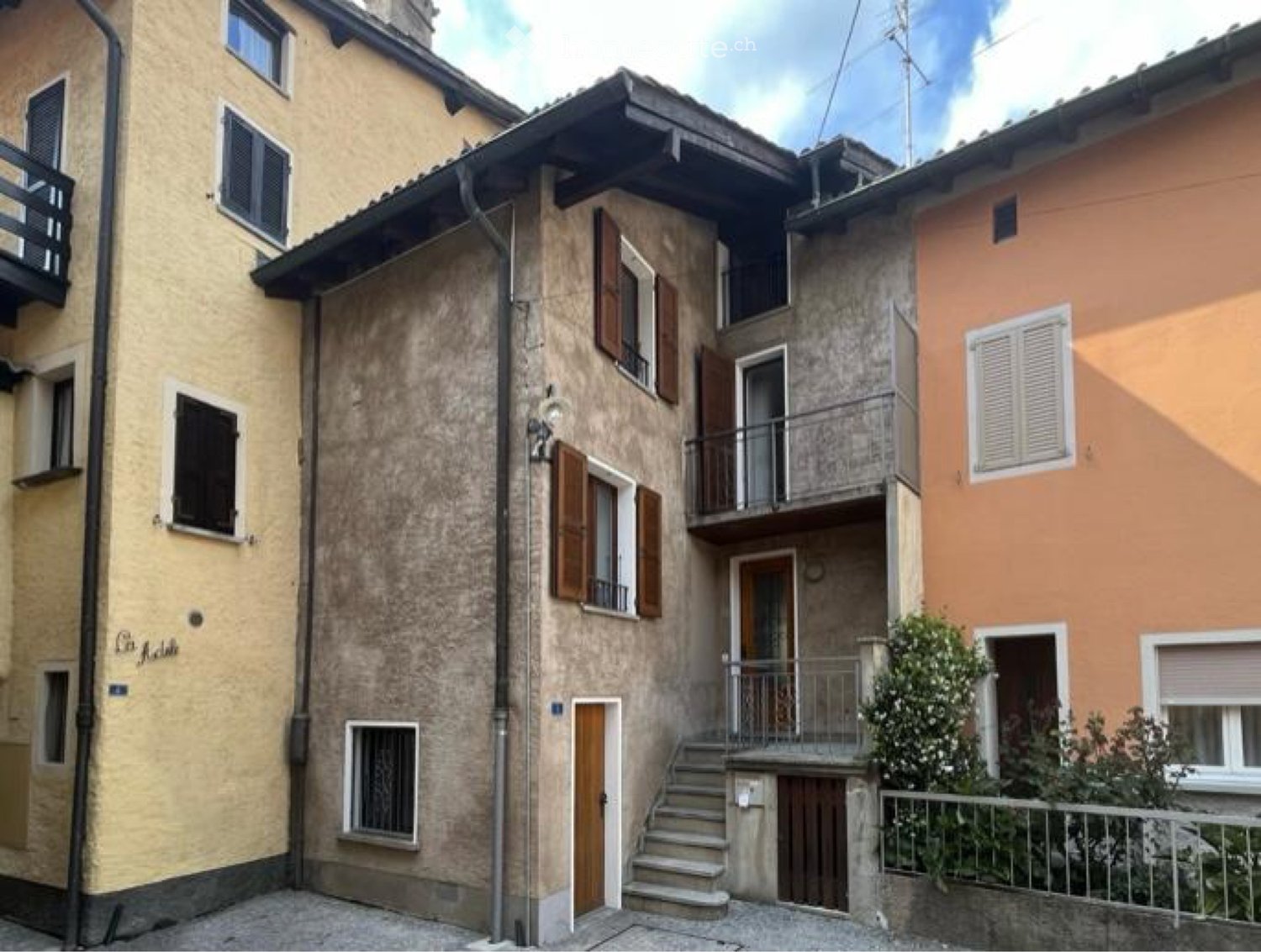 4 rooms single house