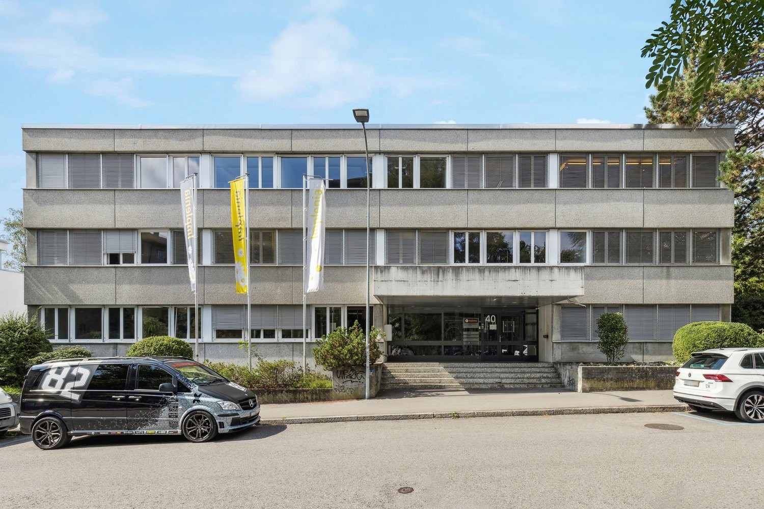 151m² office