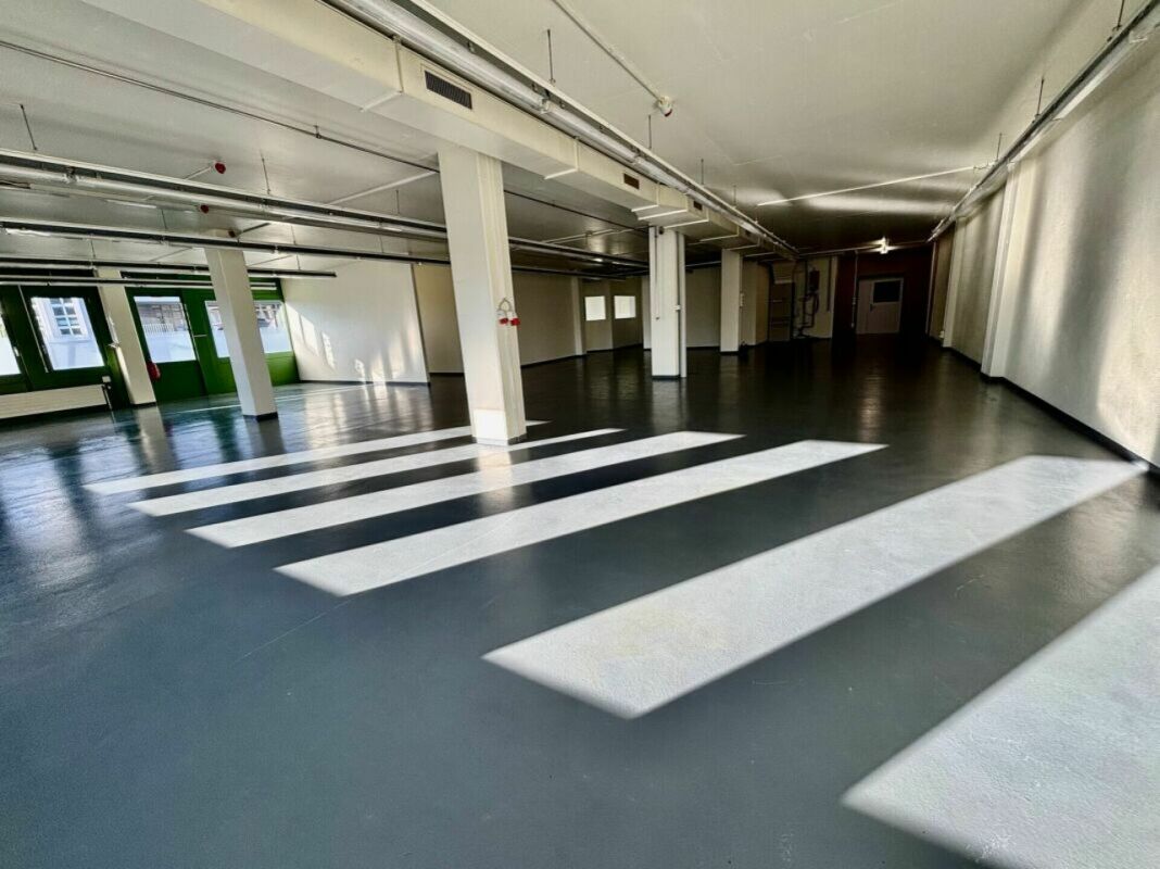 340m² Büro