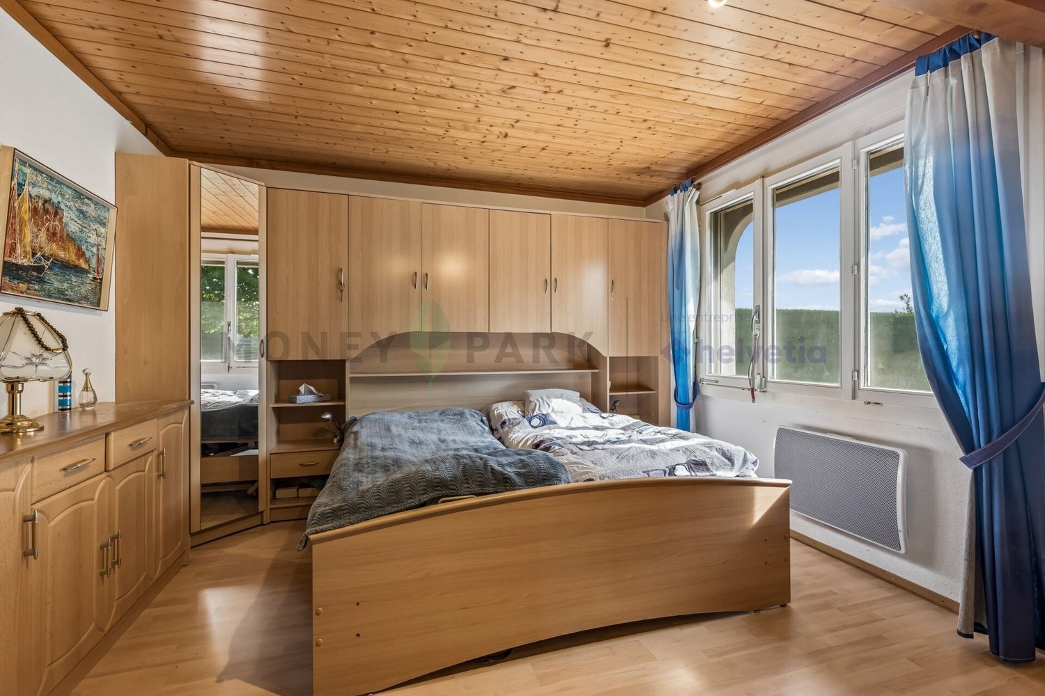 5 rooms villa