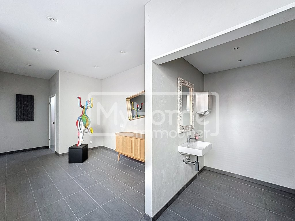 967m² Laden