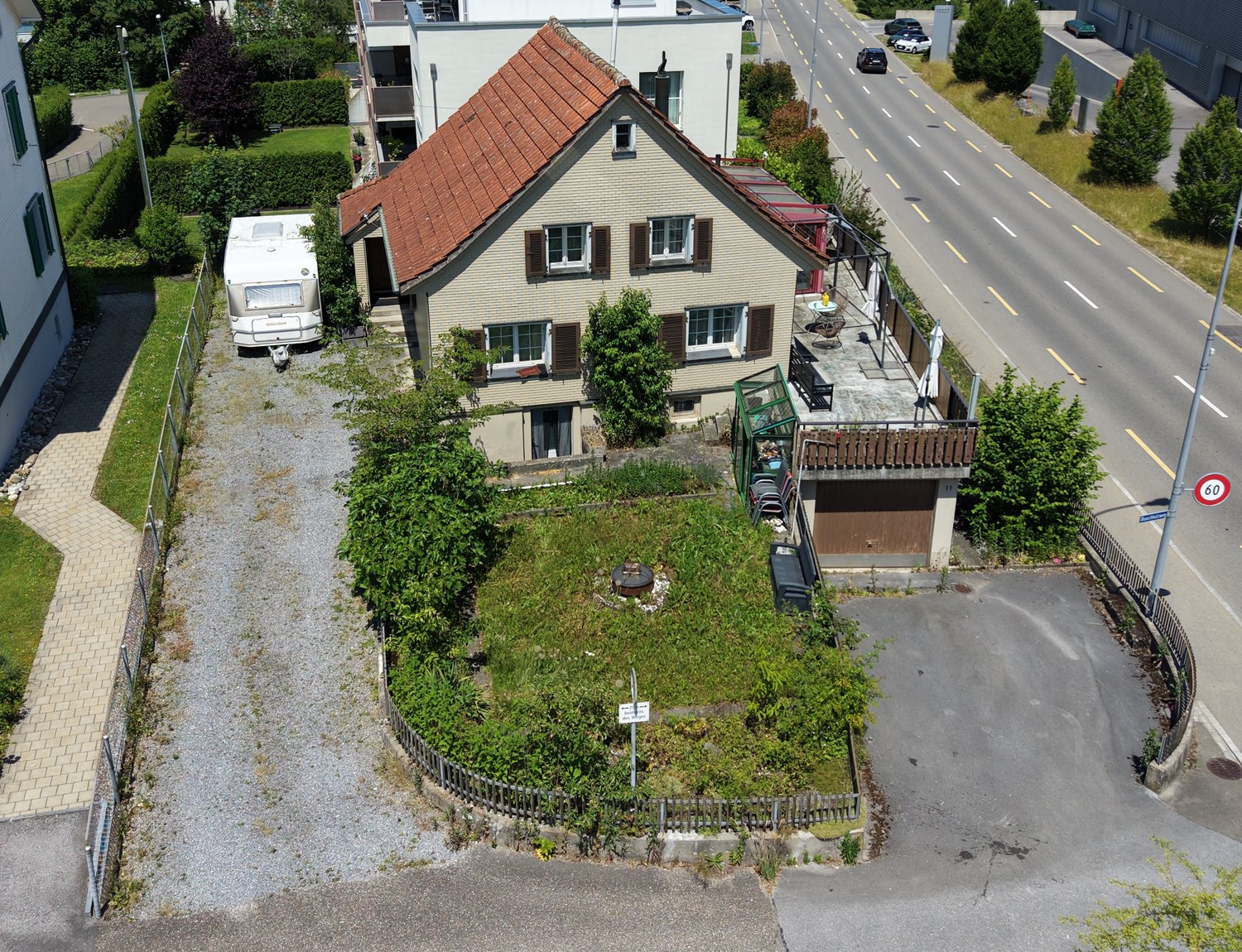 5 rooms single house