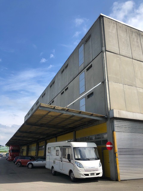 8595m² commerciale