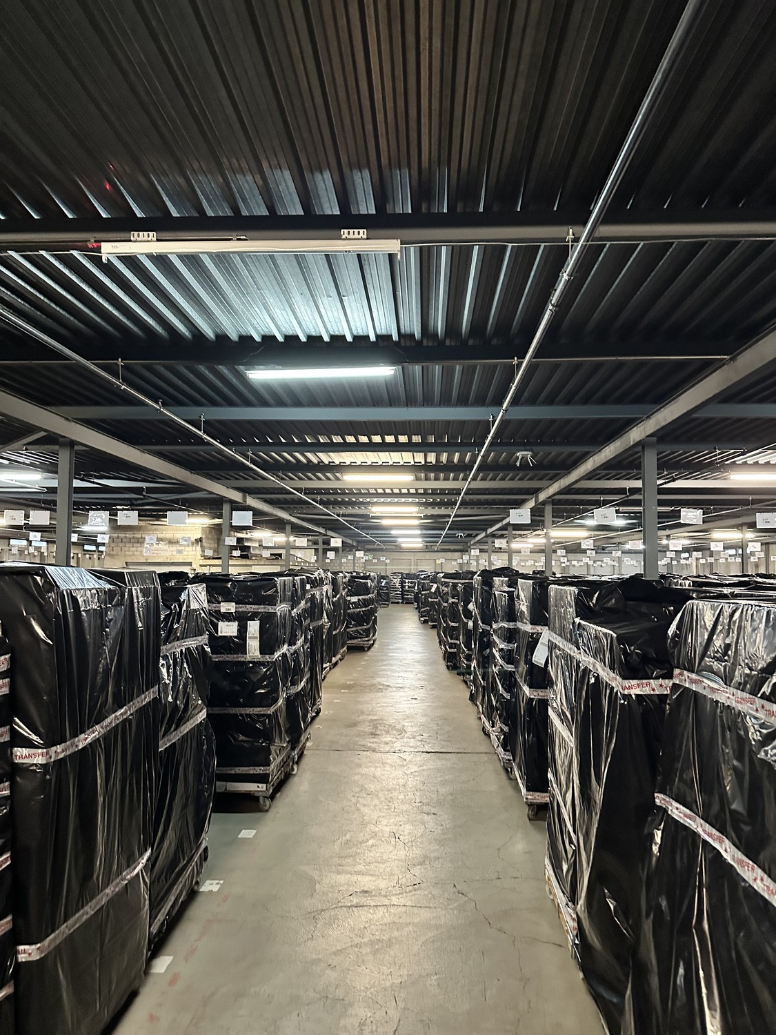 8595m² commerciale