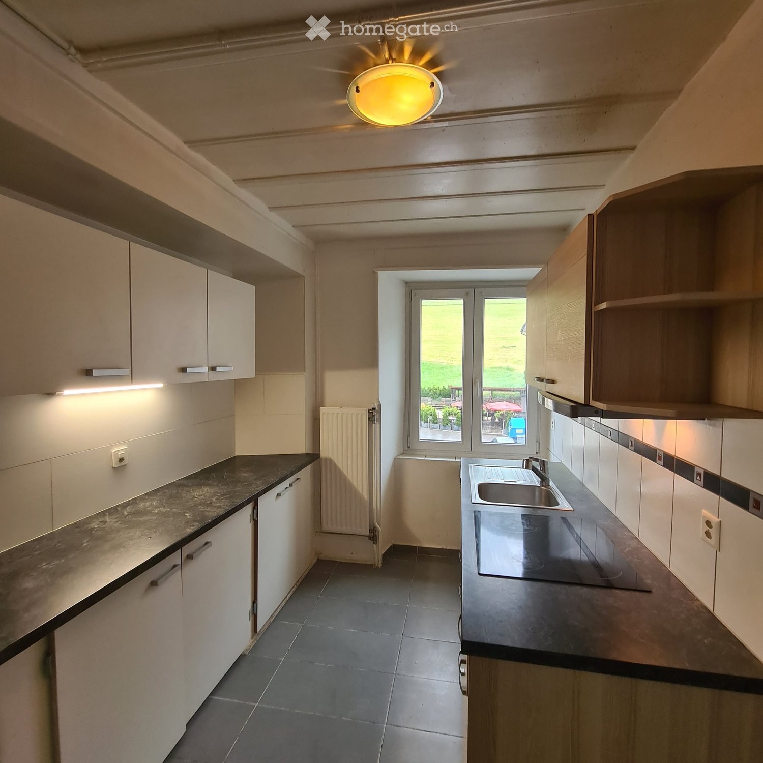 6 rooms apartment