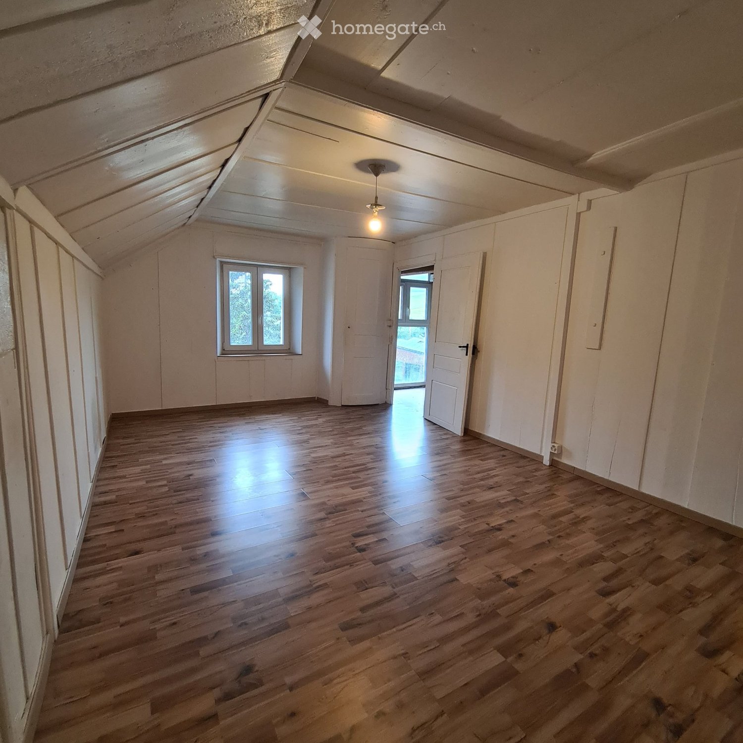 6 rooms apartment