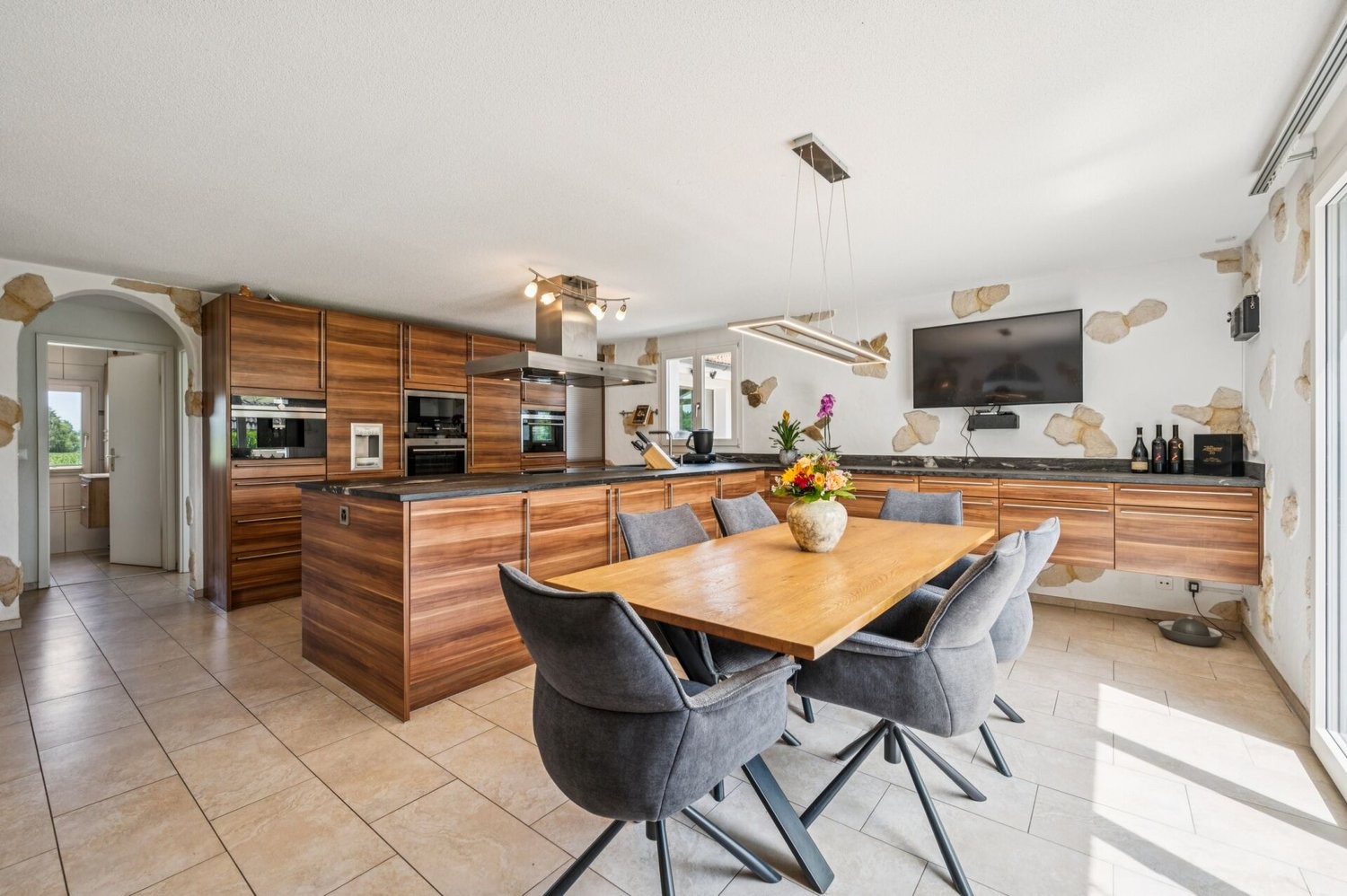 8 ½ rooms villa