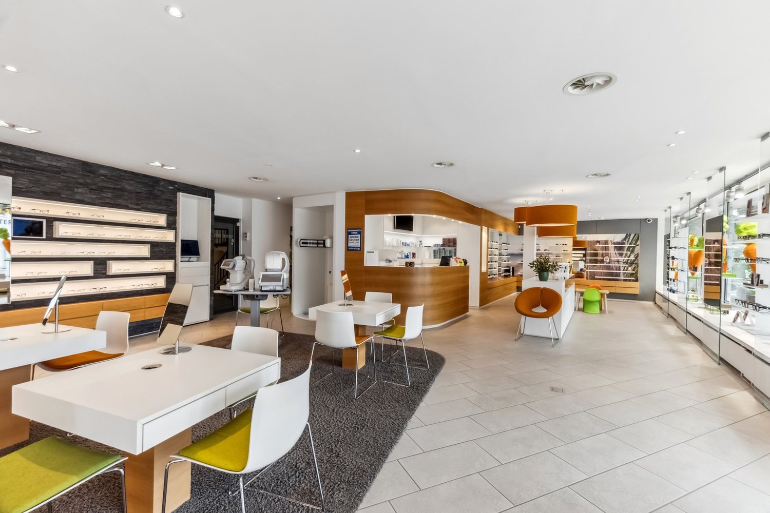 152m² commerciale