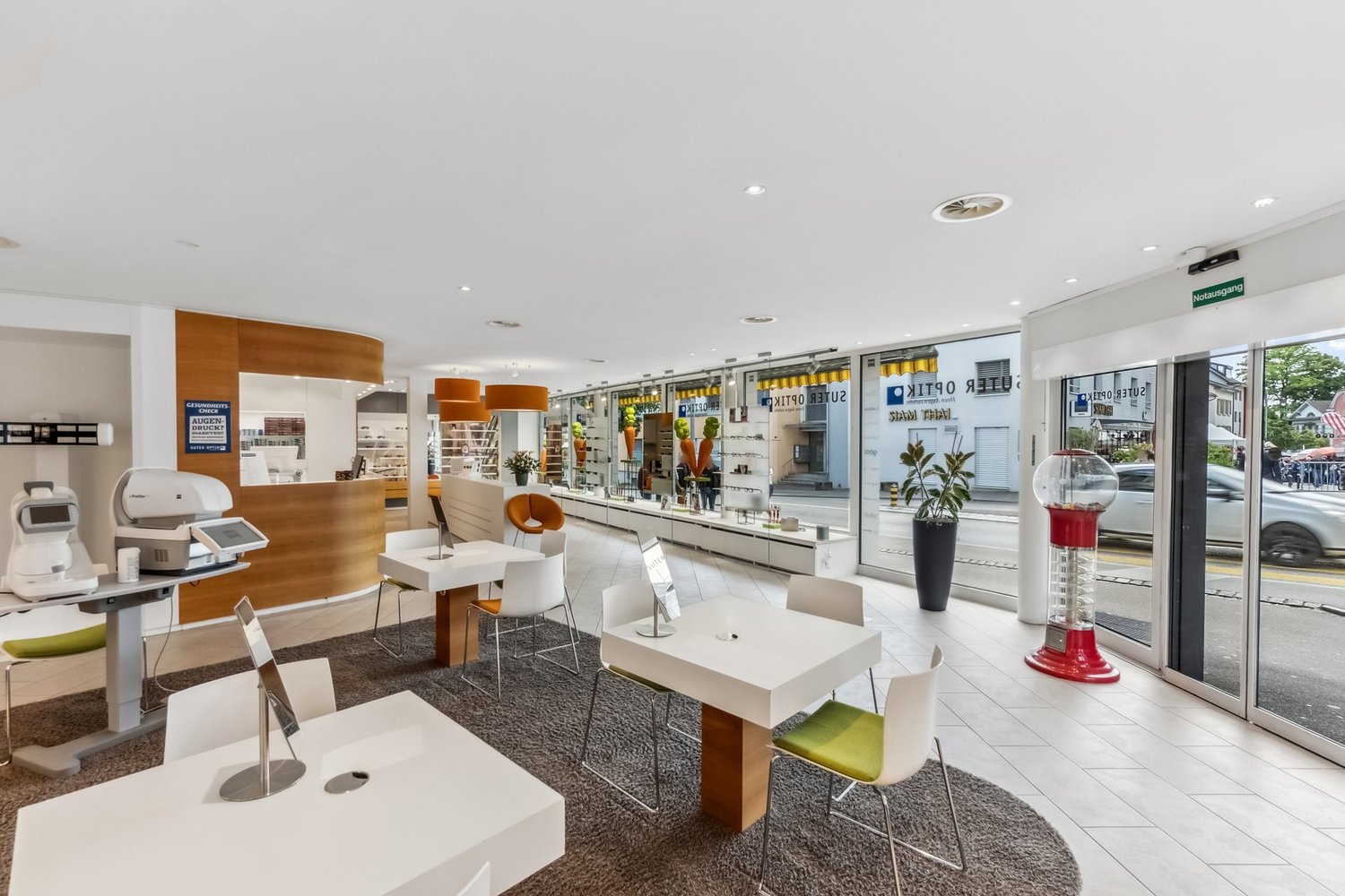 152m² commerciale