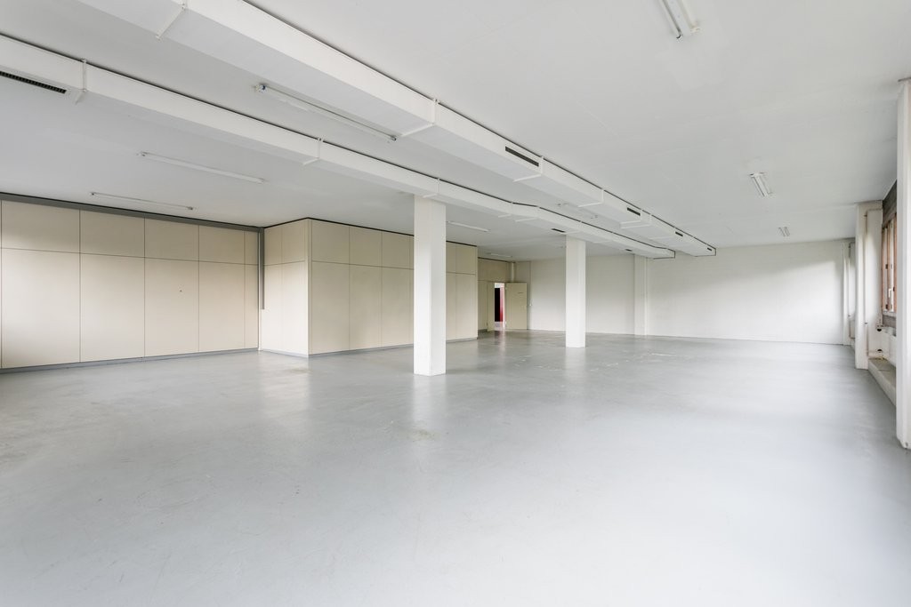 360m² commercial