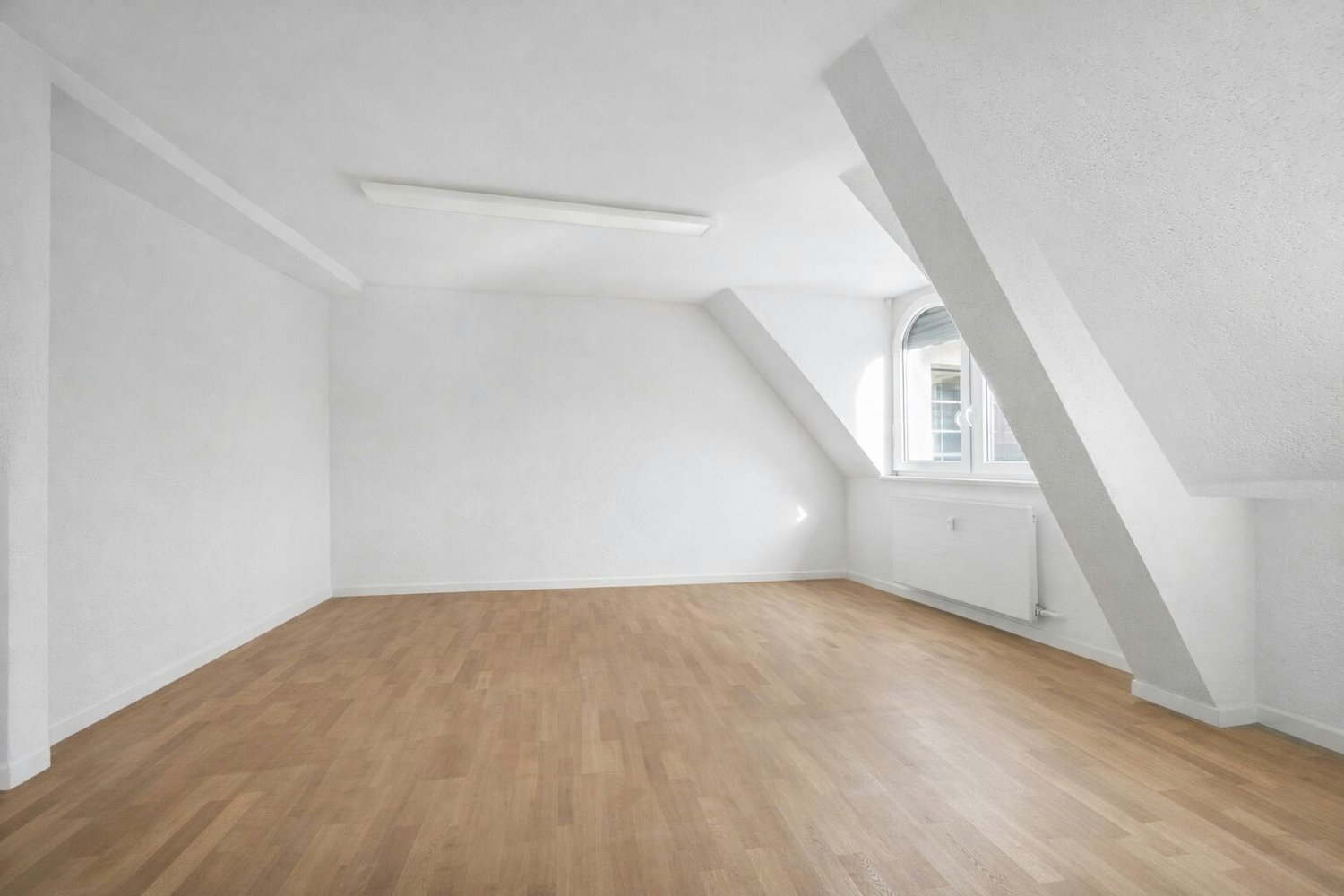 189m² office