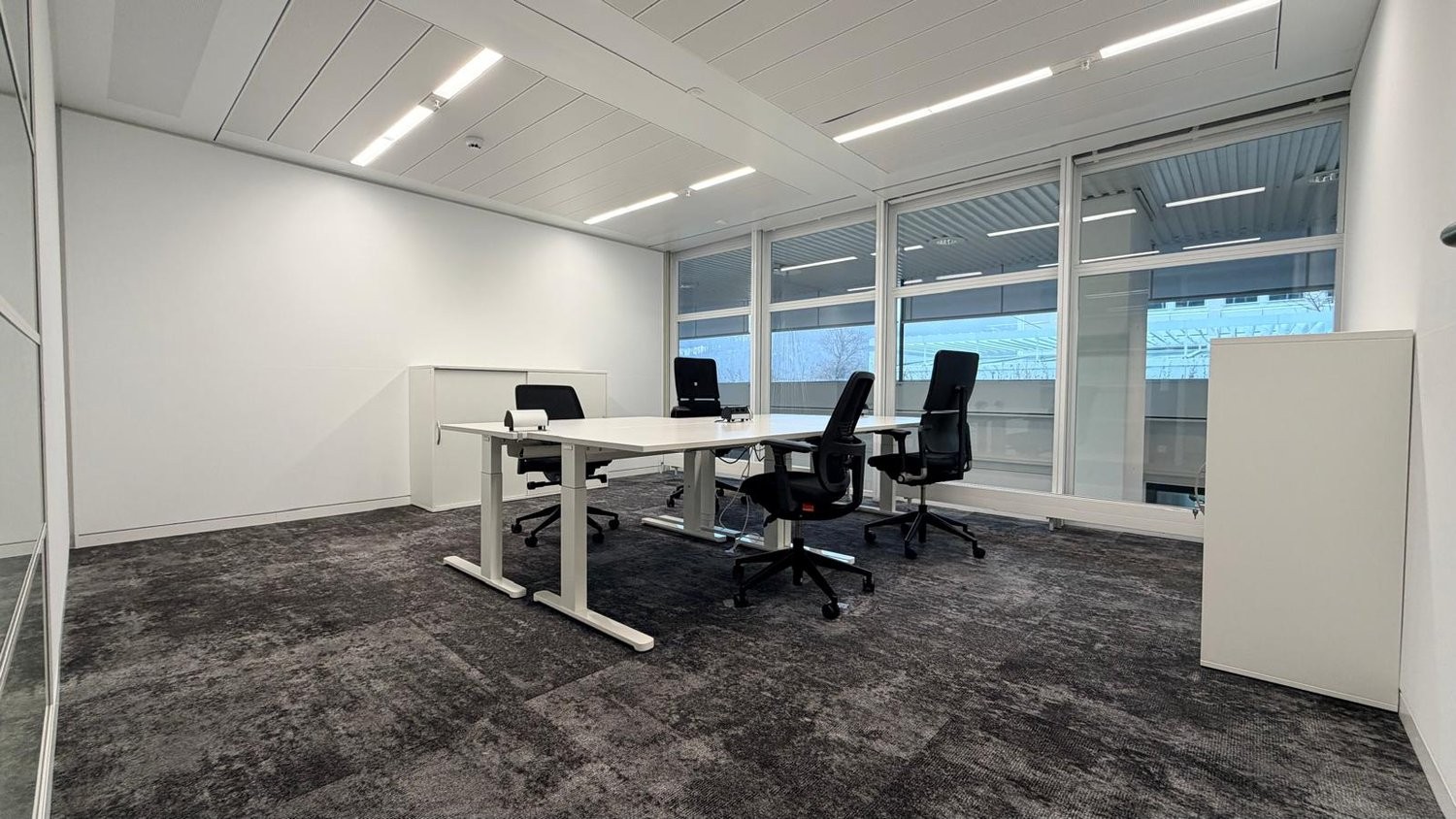 25m² office