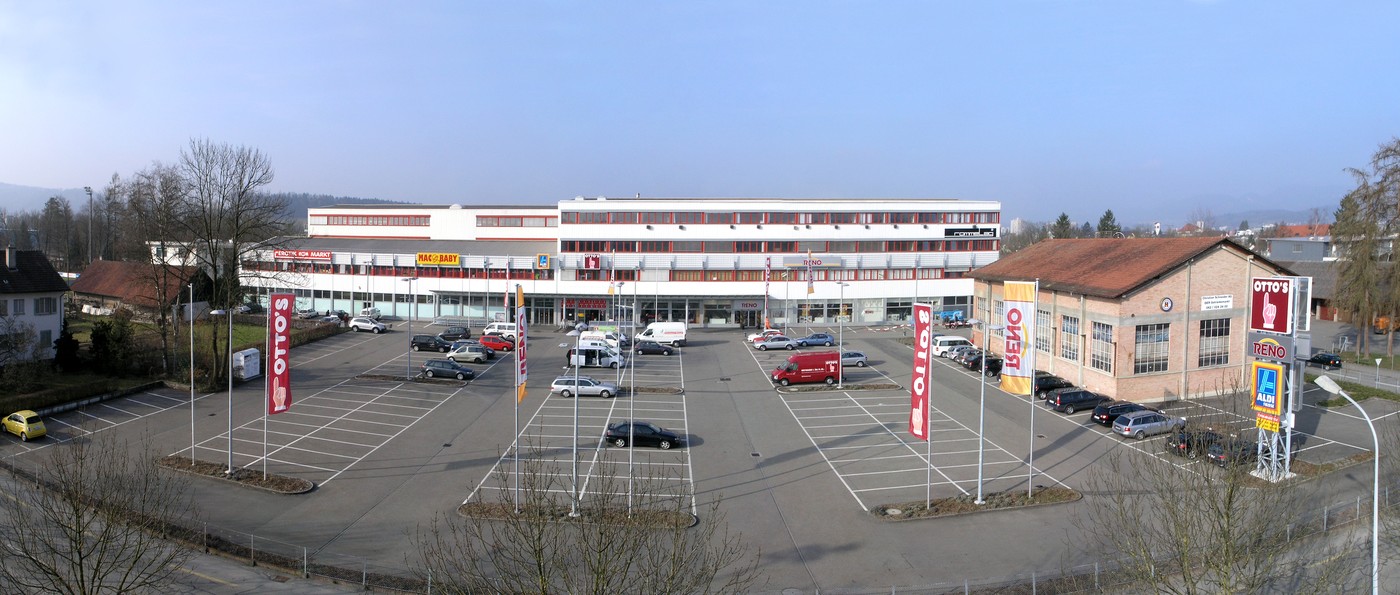 630m² shop