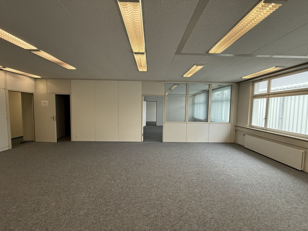 550m² commercial