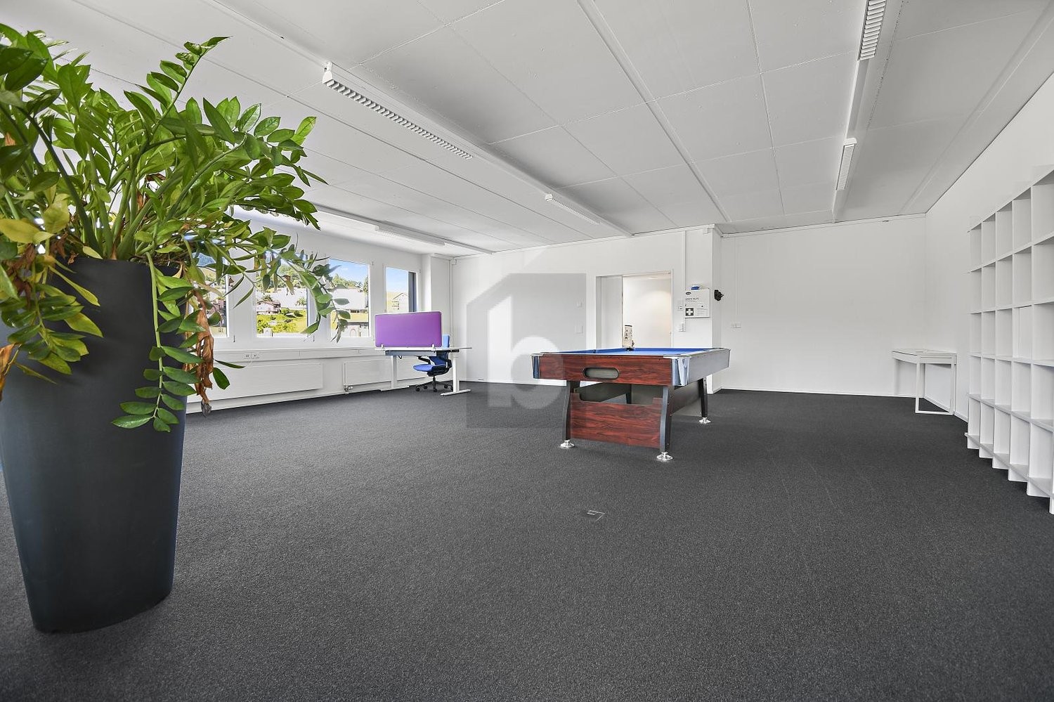 109m² office