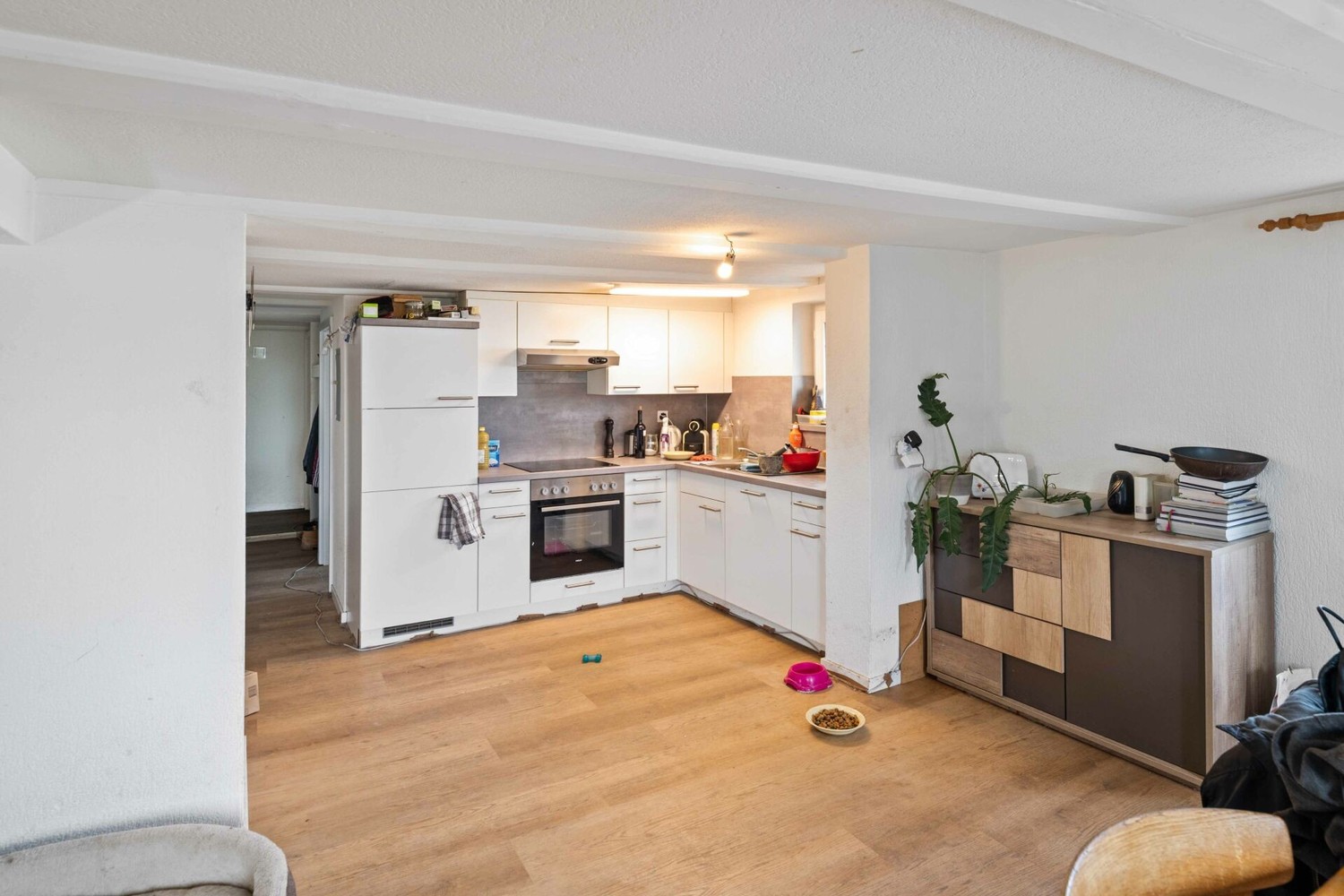 10 rooms single house
