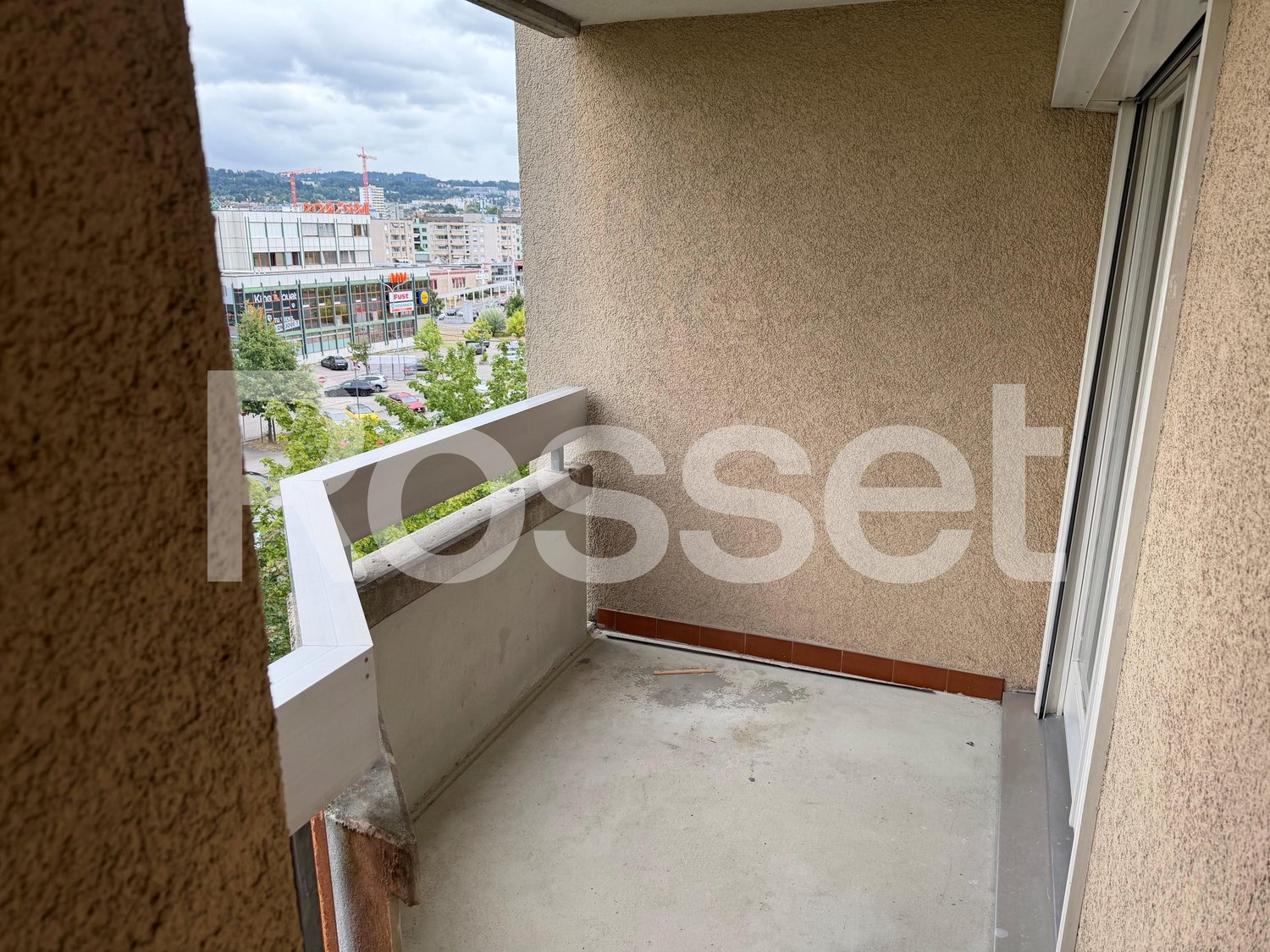 4 rooms apartment