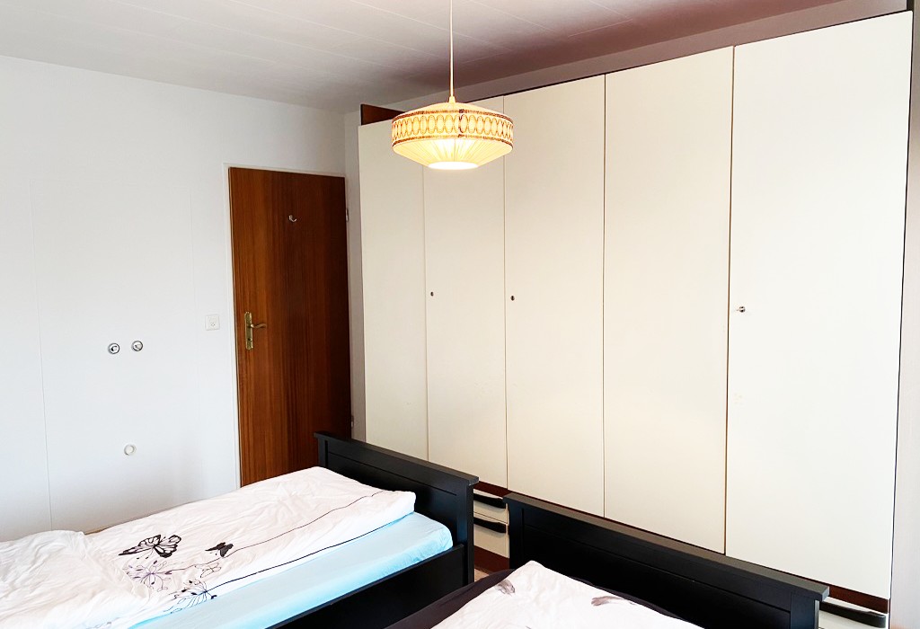 Möblierte 3 ½ Zimmer Wohnung