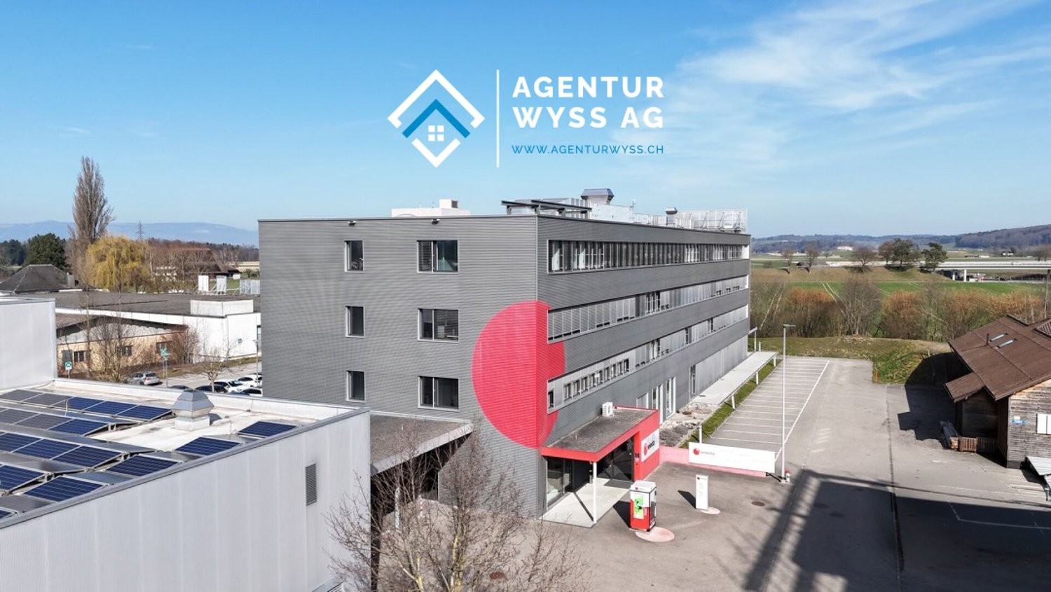 904m² commerciale