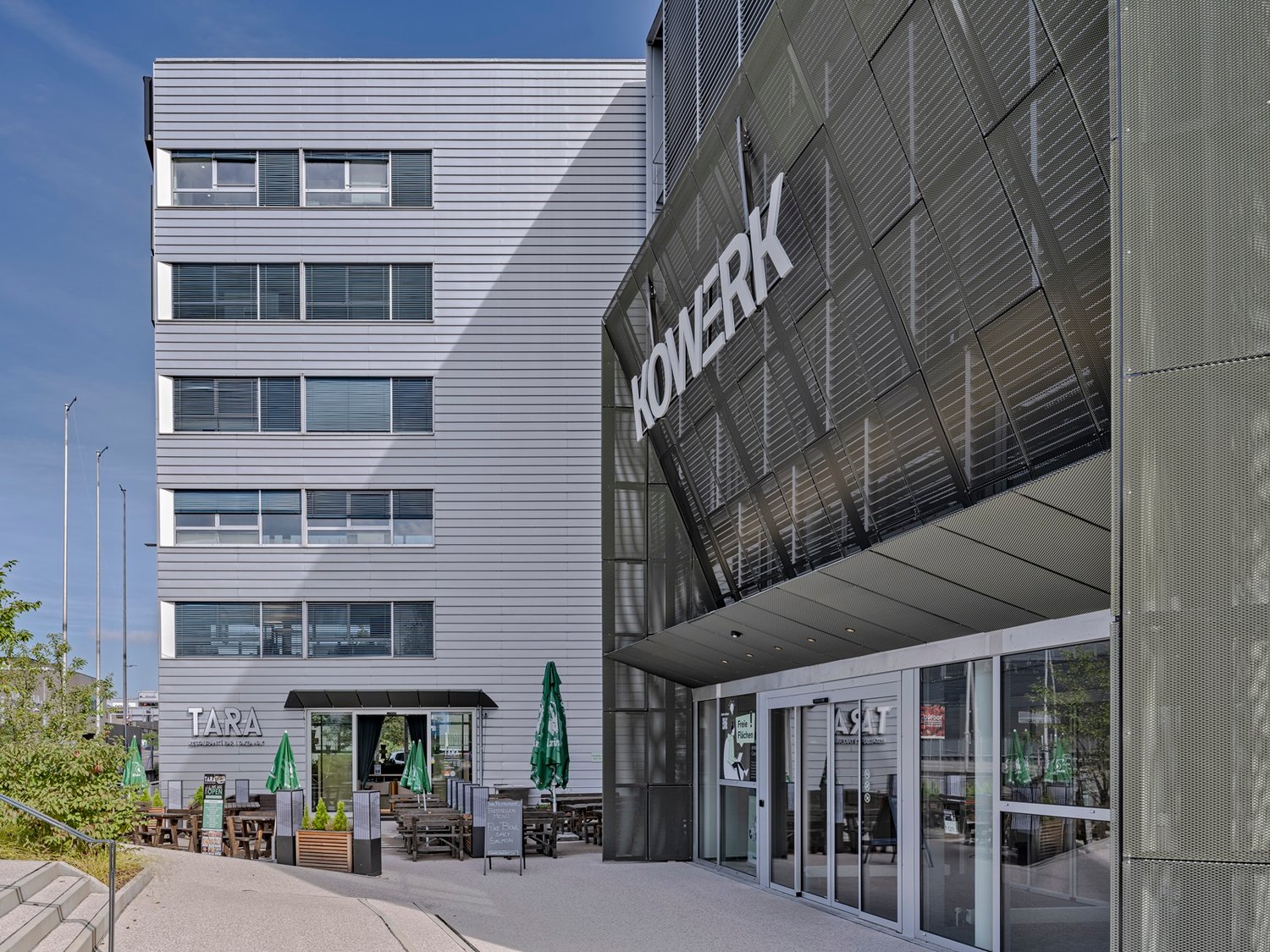 328m² office