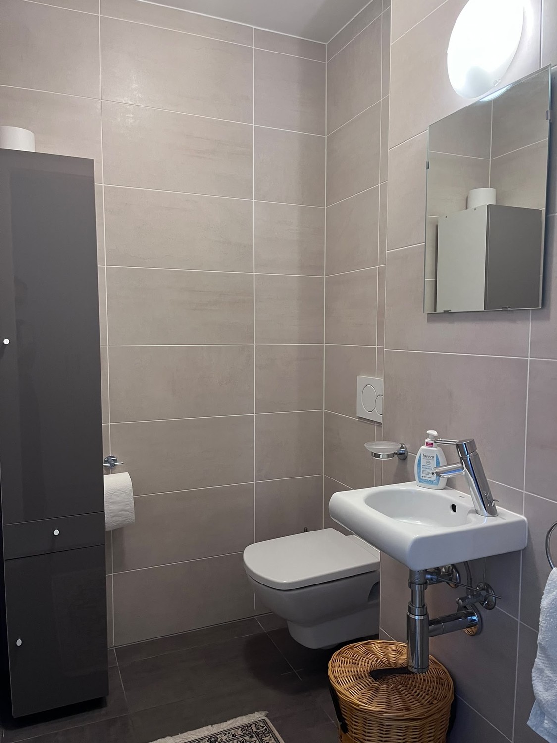 5 rooms apartment