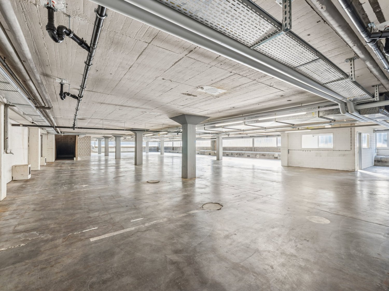 670m² oggetto industriale