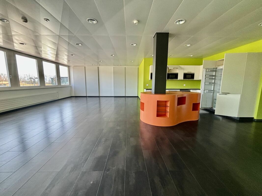 1500m² office